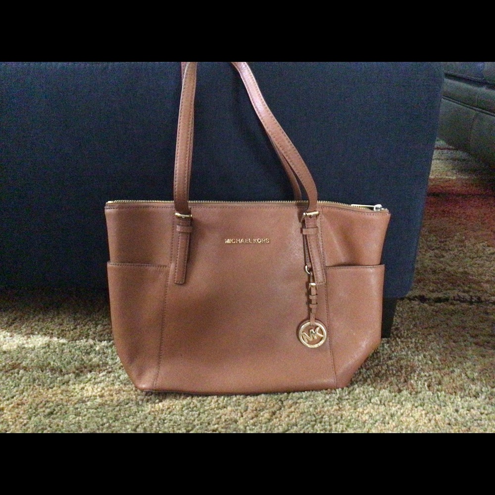 Michael Kors purse, Good Condition
